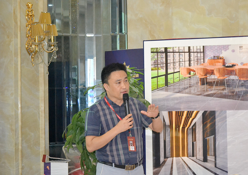 pp电子瓷砖品牌营销总经理罗胜先生