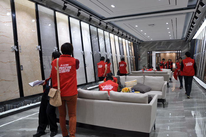 “一带一路  设计营销”，与O2O零售新模式携手，2017年，pp电子将勇往直前，启发新战。