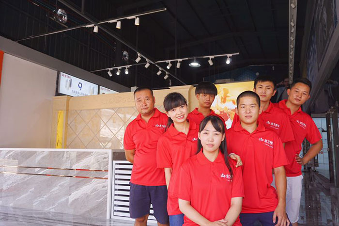 红酒不仅仅是一杯佳酿这么单一，它所意味的更是一种臻纯曼妙的生涯境界。而瓷砖，也必要细细品尝，能力真正读懂它。9月20日，陶瓷一线品牌pp电子瓷砖潮安专卖店邀您共同开启一场优雅人生的品尝之旅。