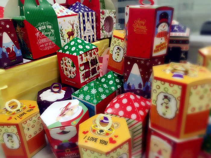 辅导，我能说说“别人家公司”的圣诞怎么过的么？