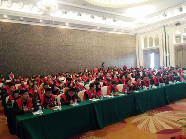 pp电子瓷砖“大格局·大趋向·大刷新”2018年度经销商峰会杰出回首