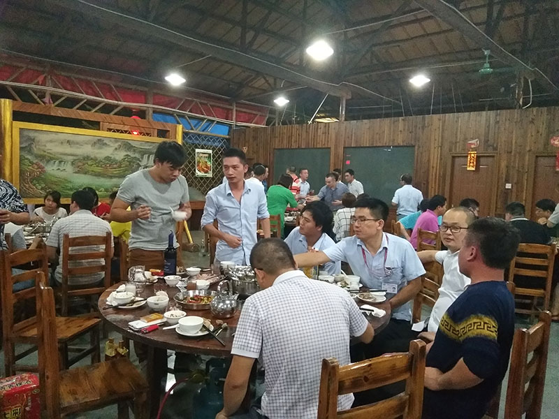 pp电子喜迎三周年庆，感恩同业